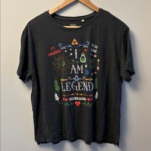 Nintendo x Uniqlo Zelda I Am Legend Graphic Tshirt Black Size Large